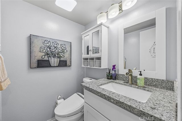 850 Autumn, Corona, CA 92881