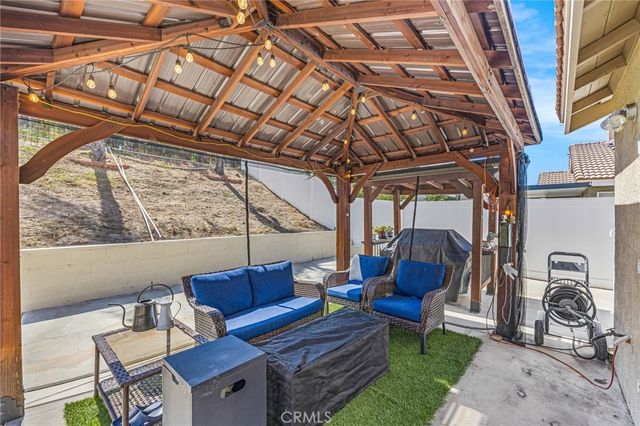 850 Autumn, Corona, CA 92881