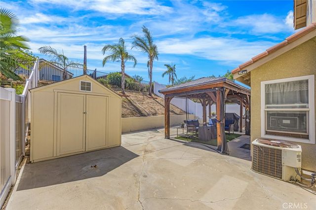 850 Autumn, Corona, CA 92881