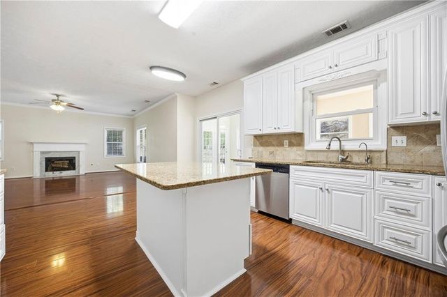 3393 Morning Top Place, Suwanee, GA 30024