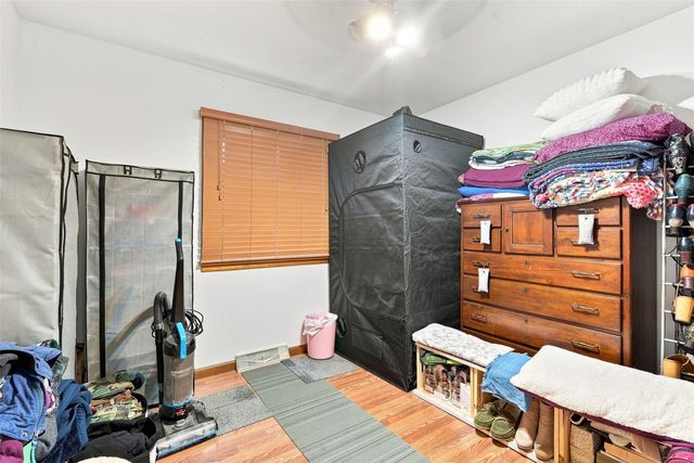 3808 Elmwood Drive NE, Cedar Rapids, IA 52402
