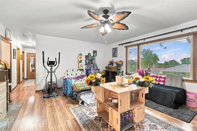 3808 Elmwood Drive NE, Cedar Rapids, IA 52402