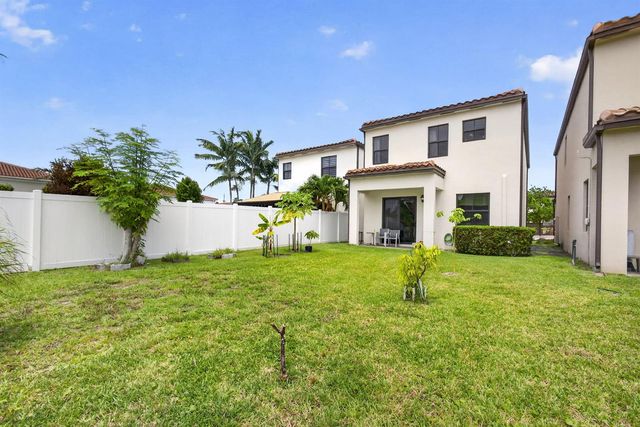 4009 Sequoia Place, Riviera Beach, FL 33410