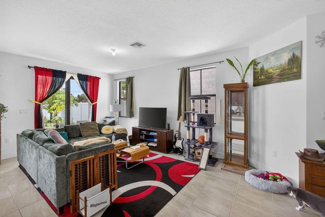 4009 Sequoia Place, Riviera Beach, FL 33410
