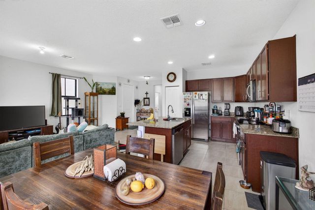 4009 Sequoia Place, Riviera Beach, FL 33410