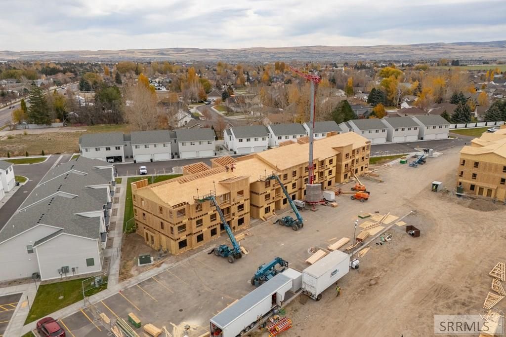 Image 8 of property listing at 796 E Sunnyside Road # 201, Idaho Falls, ID 83401