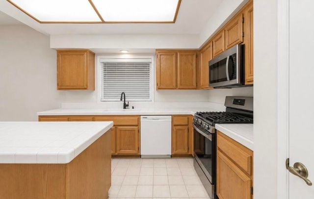 2857 Summer Set Circle, Banning, CA 92220