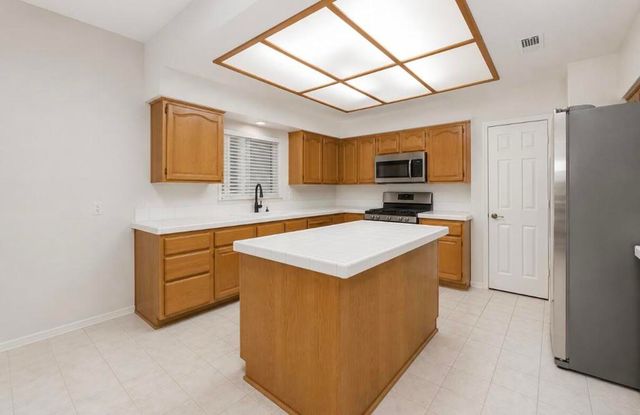 2857 Summer Set Circle, Banning, CA 92220