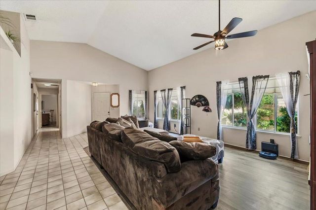2857 Summer Set Circle, Banning, CA 92220