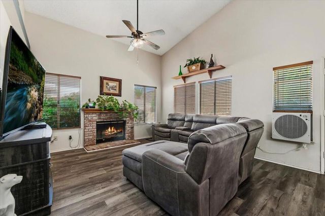 2857 Summer Set Circle, Banning, CA 92220