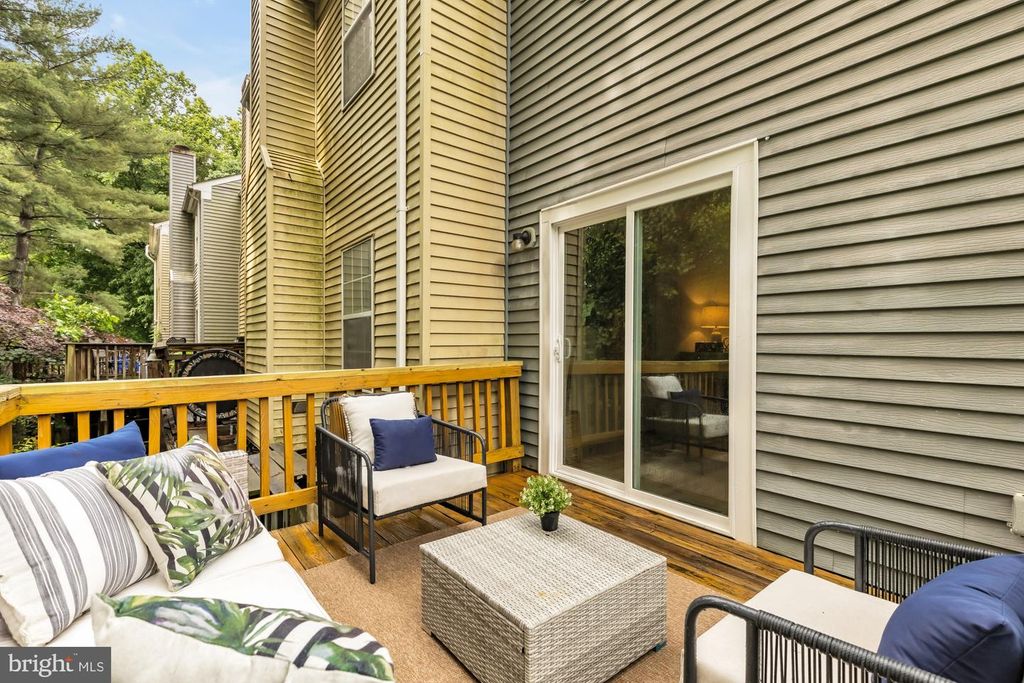 Image 17 of property listing at 19123 GROTTO LN, Germantown, MD 20874