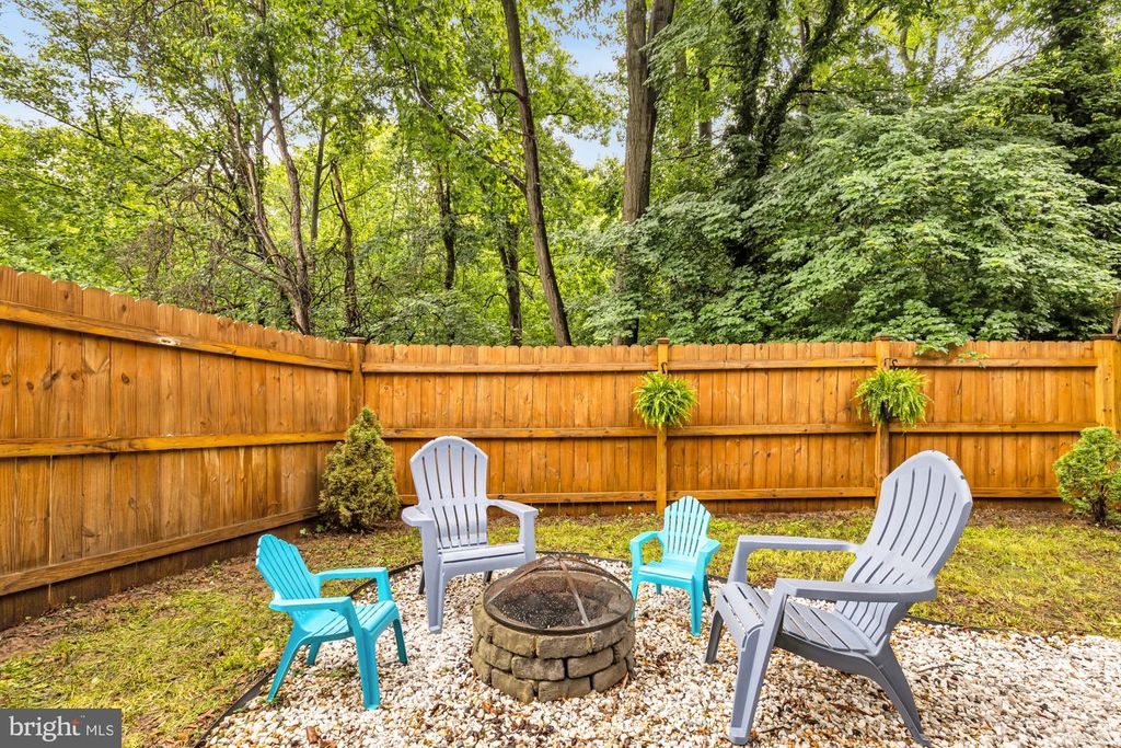 Image 38 of property listing at 19123 GROTTO LN, Germantown, MD 20874