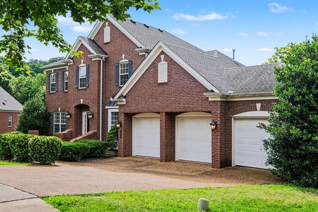 1214 Broadmoor Cir, Franklin, TN 37067