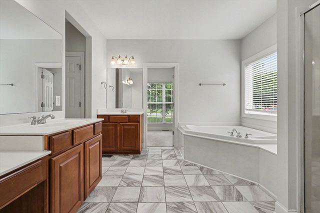 1214 Broadmoor Cir, Franklin, TN 37067
