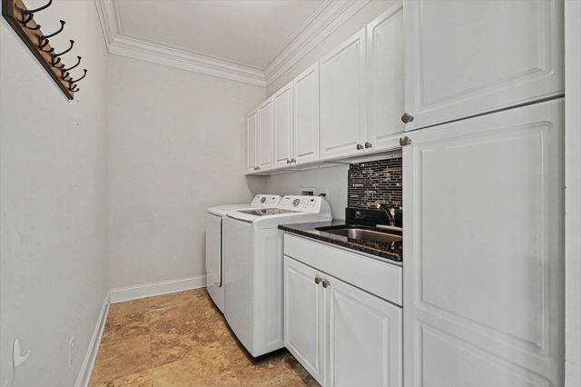1214 Broadmoor Cir, Franklin, TN 37067