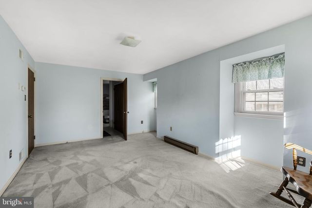 2 ARLIN CIR, Lititz, PA 17543