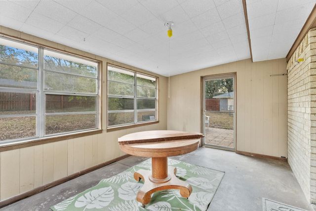 3217 Libbie St, Tyler, TX 75707