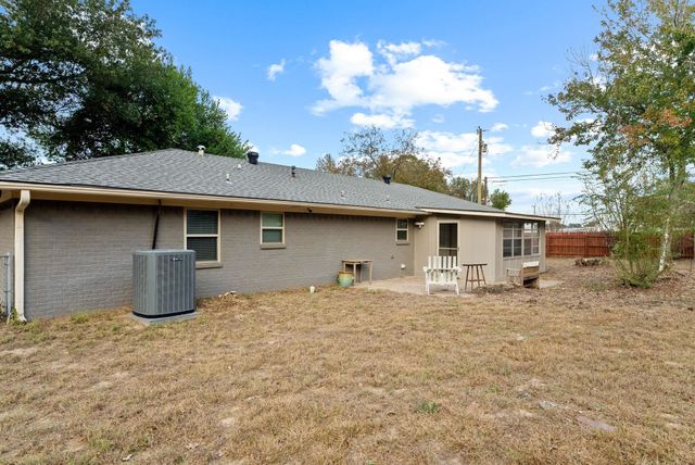 3217 Libbie St, Tyler, TX 75707