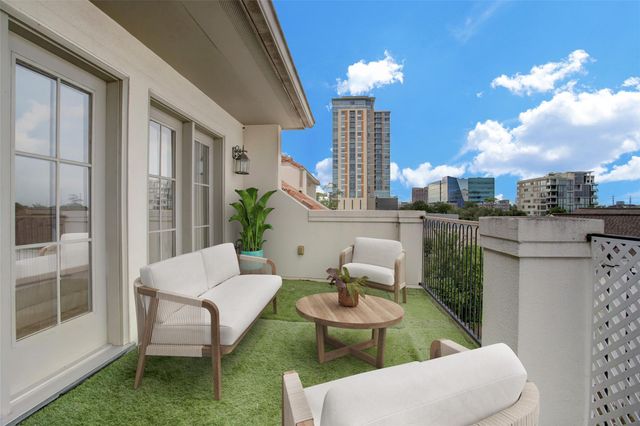 1415 Oakdale Street, Houston, TX 77004