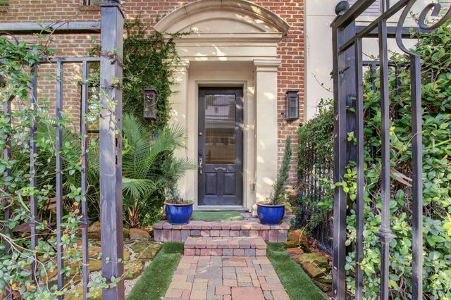 1415 Oakdale Street, Houston, TX 77004