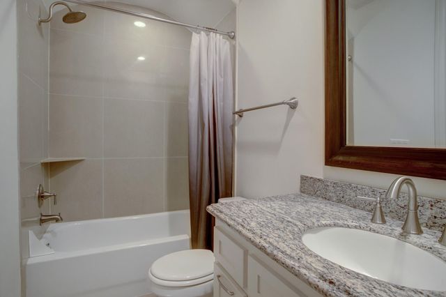 1415 Oakdale Street, Houston, TX 77004