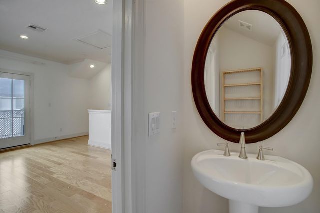 1415 Oakdale Street, Houston, TX 77004