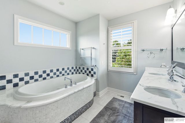 3217 S 173rd Street, Omaha, NE 68130