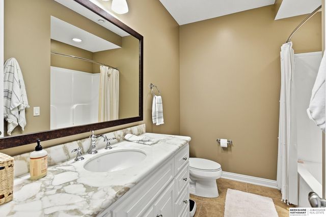 3217 S 173rd Street, Omaha, NE 68130