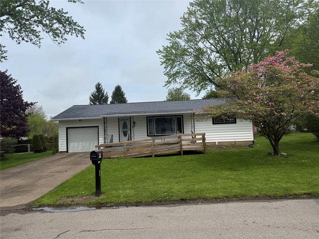 4520 BUDD Drive, Erie, PA 16506