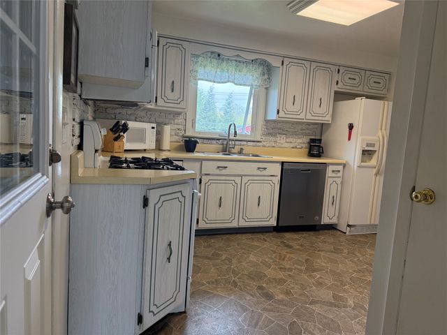 4520 BUDD Drive, Erie, PA 16506