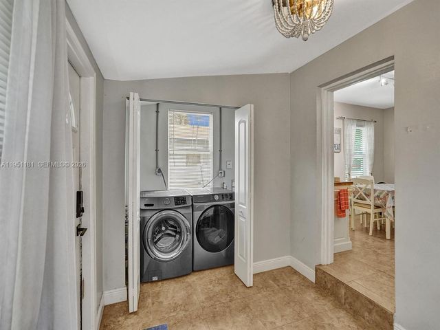 615 SW 4th Ave 1-2, Fort Lauderdale, FL 33315