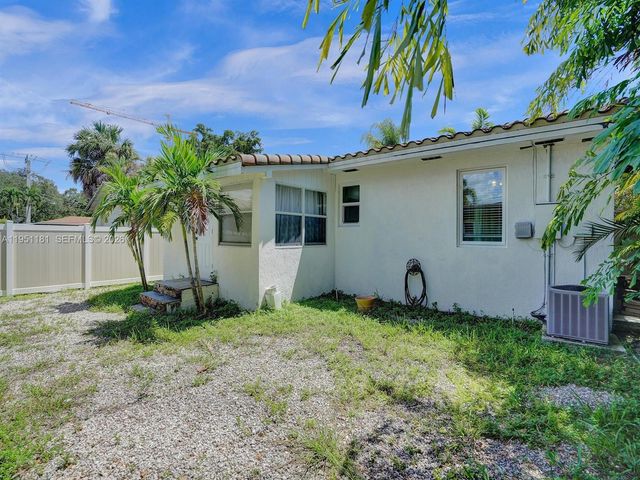 615 SW 4th Ave 1-2, Fort Lauderdale, FL 33315