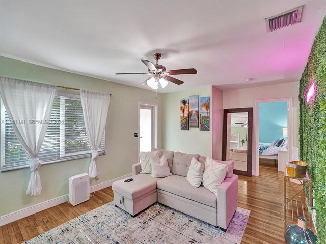 615 SW 4th Ave 1-2, Fort Lauderdale, FL 33315