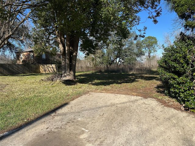 5322 Phillips Street, Texas City, TX 77591