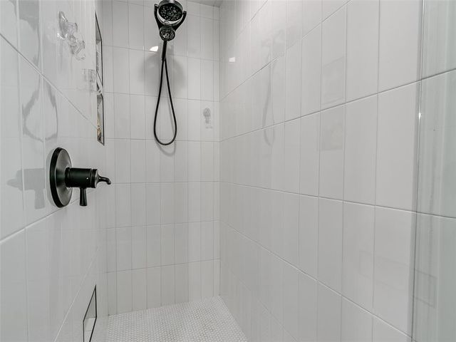 1812 Dove Court, Edmond, OK 73034