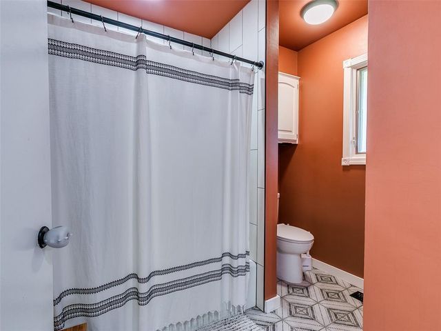 1812 Dove Court, Edmond, OK 73034