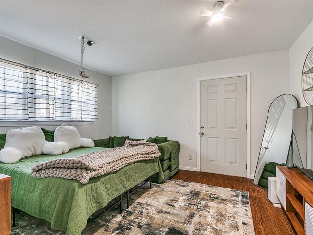 1812 Dove Court, Edmond, OK 73034