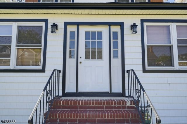 240 Crawford Pl, Elizabeth City, NJ 07208