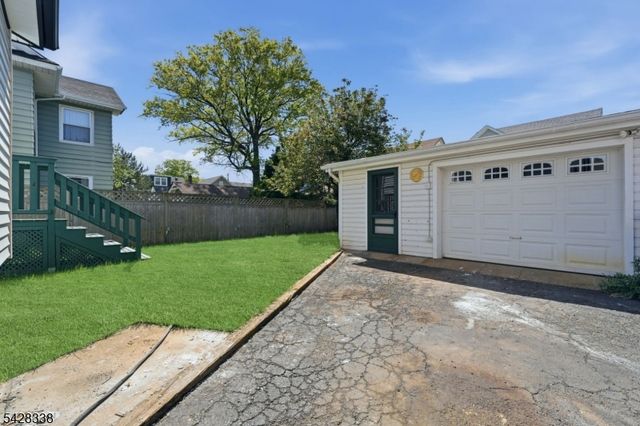 240 Crawford Pl, Elizabeth City, NJ 07208