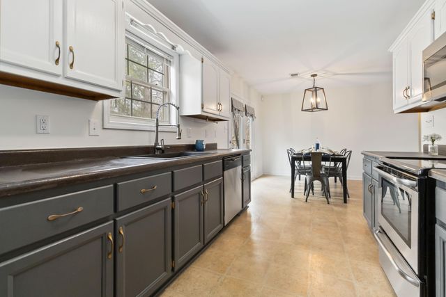 360 Forest Trail Drive, Berea, KY 40403