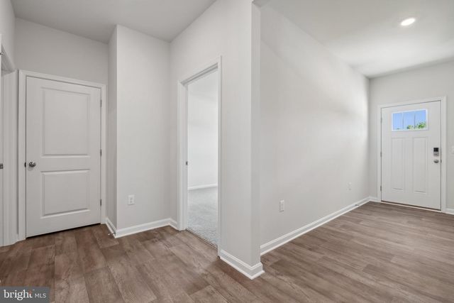 000 FAIRFIELD DR, Staunton, VA 24401