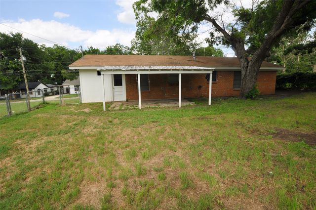 507 N Merrimac Street, Weatherford, TX 76086
