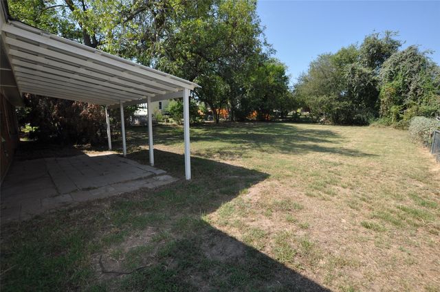 507 N Merrimac Street, Weatherford, TX 76086
