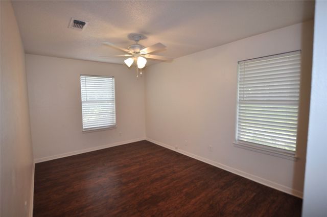 507 N Merrimac Street, Weatherford, TX 76086