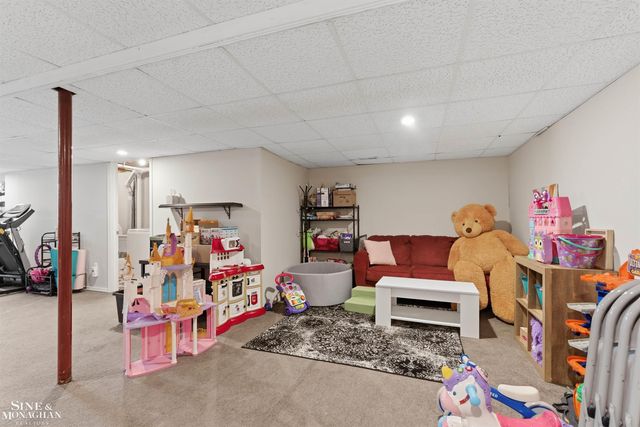 1045 April Lane, Marysville, MI 48040