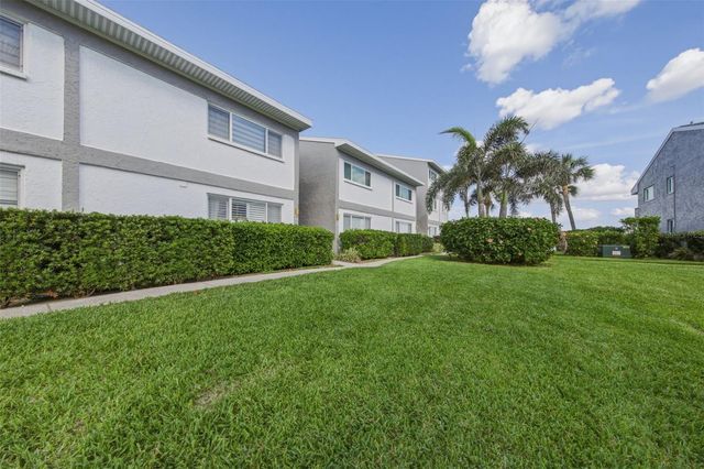 1351 GULF BOULEVARD 202, Clearwater Beach, FL 33767