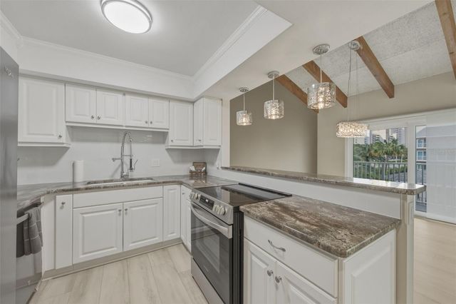 1351 GULF BOULEVARD 202, Clearwater Beach, FL 33767