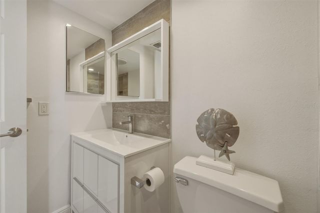 1351 GULF BOULEVARD 202, Clearwater Beach, FL 33767