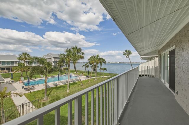 1351 GULF BOULEVARD 202, Clearwater Beach, FL 33767