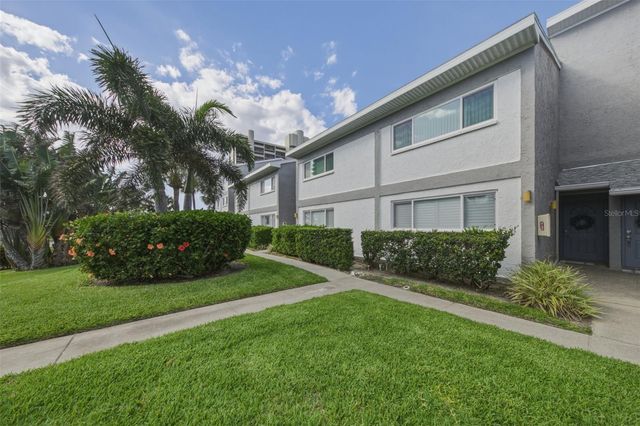 1351 GULF BOULEVARD 202, Clearwater Beach, FL 33767